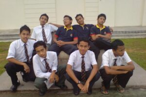 26978_1167013674343_2399787_n